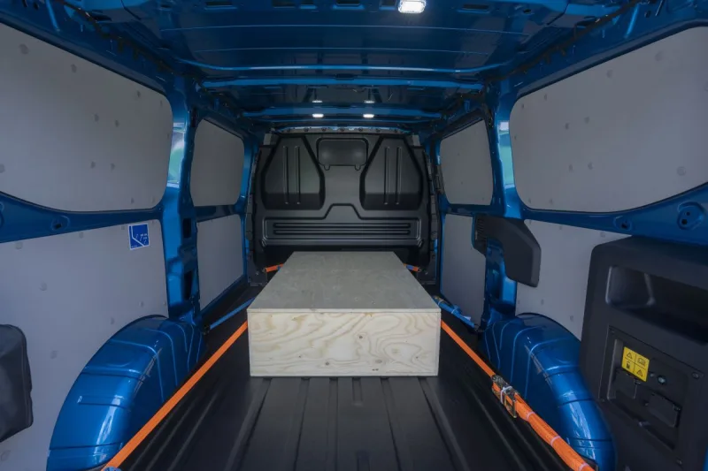 ford-transit-custom-phev-6