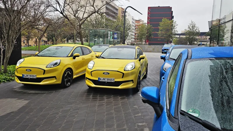 poprve-za-volantem-2025-ford-puma-gen-e-elektromobil-3