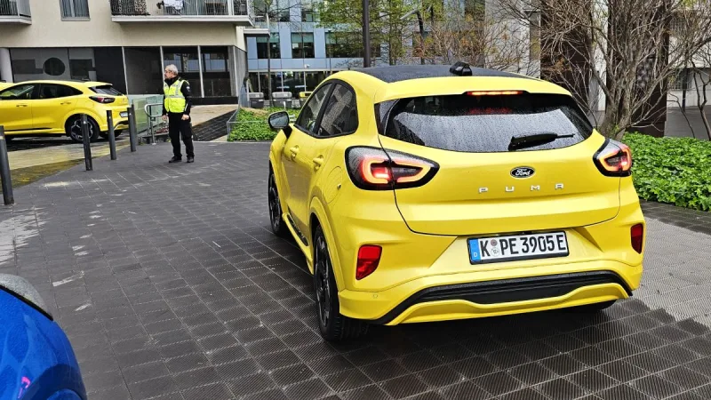 poprve-za-volantem-2025-ford-puma-gen-e-elektromobil-4