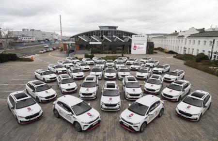 skoda-auto-oficialnim-partnerem-mistrovstvi-sveta-iihf-v-lednim-hokeji-zen-2025