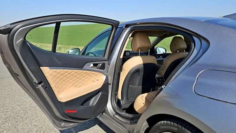 test-ojetiny-genesis-g70-22-crdi-awd-16
