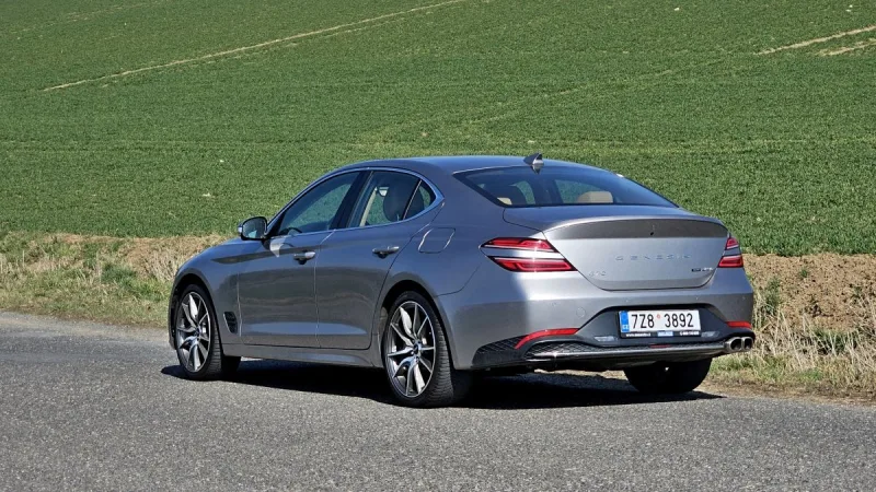 test-ojetiny-genesis-g70-22-crdi-awd-5