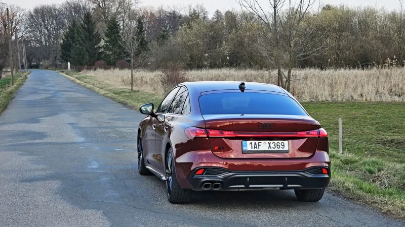 test-audi-a5-limuzina-20-tdi-quattro-150-kw-2025-4