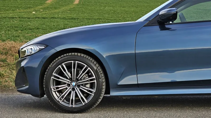 test-bmw-320d-xdrive-touring-2025-9
