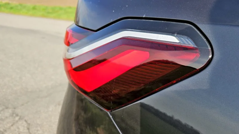 test-bmw-540d-xdrive-touring-2025-14