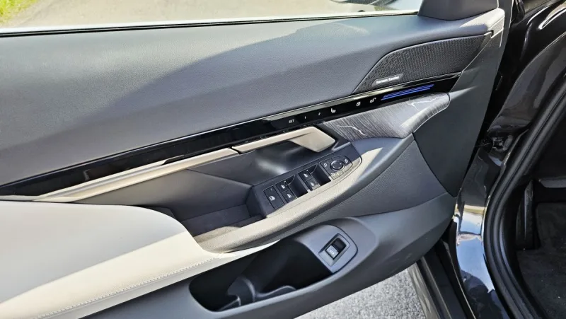 test-bmw-540d-xdrive-touring-2025-17