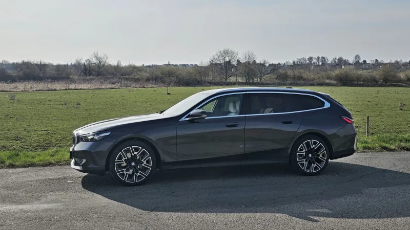 test-bmw-540d-xdrive-touring-2025-3