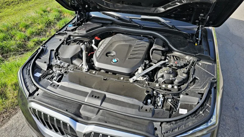 test-bmw-540d-xdrive-touring-2025-30