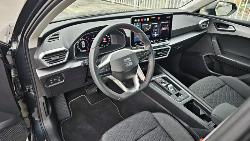 test-seat-leon-sportstourer-15-etsi-dsg-vamos-fr-2025-14