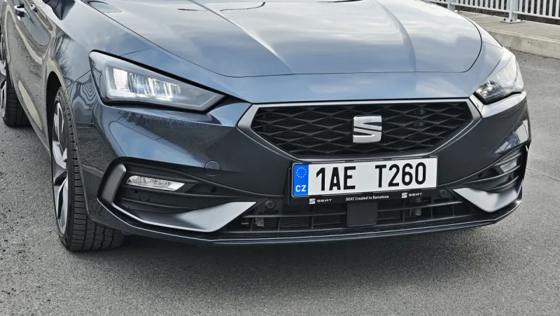 test-seat-leon-sportstourer-15-etsi-dsg-vamos-fr-2025-9
