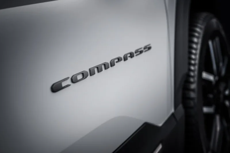 2025-jeep-compass-5