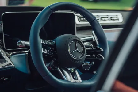 2025-mercedes-amg-s-63-e-performance-edition-30-years-limitovana-edice-czech-republic-3