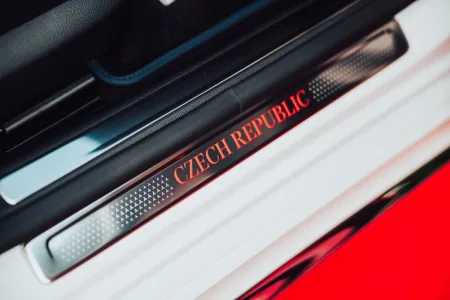 2025-mercedes-amg-s-63-e-performance-edition-30-years-limitovana-edice-czech-republic-6