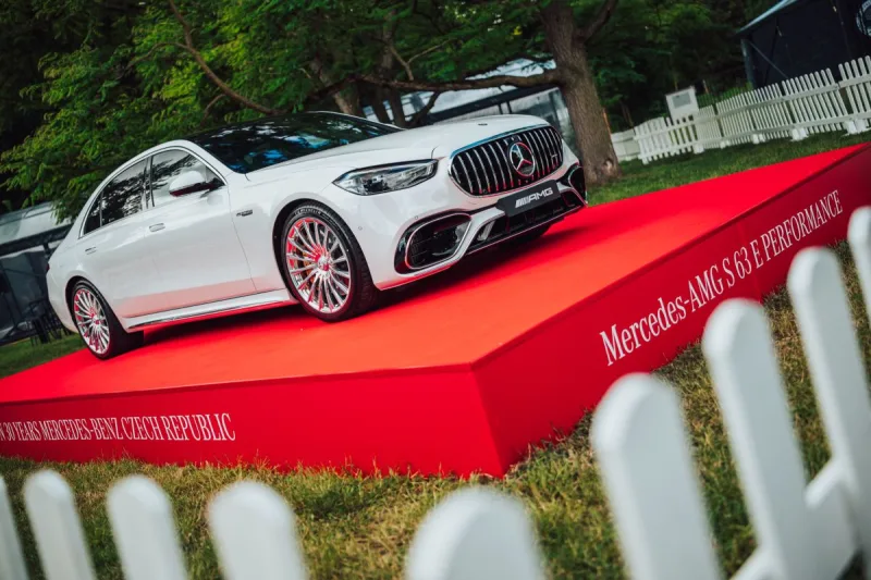 2025-mercedes-amg-s-63-e-performance-edition-30-years-limitovana-edice-czech-republic