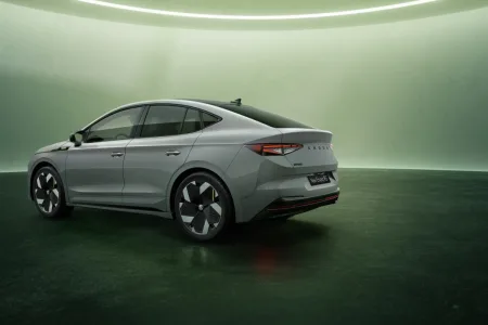 2025-skoda_enyaq_rs-a-skoda_enyaq_coupe_rs-facelift-studio-4