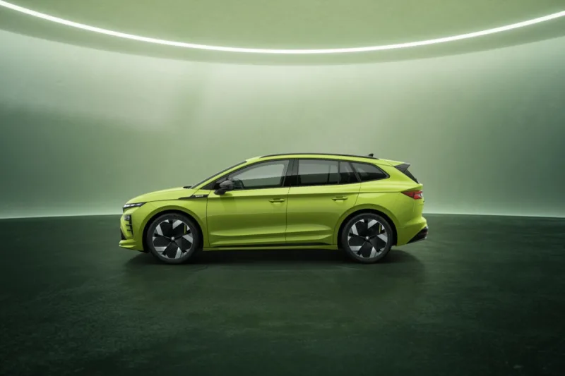 2025-skoda_enyaq_rs-a-skoda_enyaq_coupe_rs-facelift-studio-5