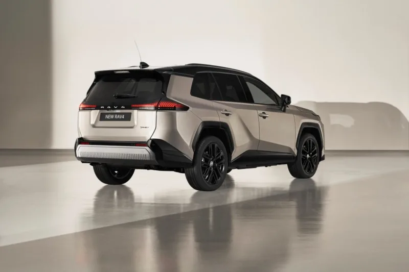 2025-toyota_rav4-nova_generace-2