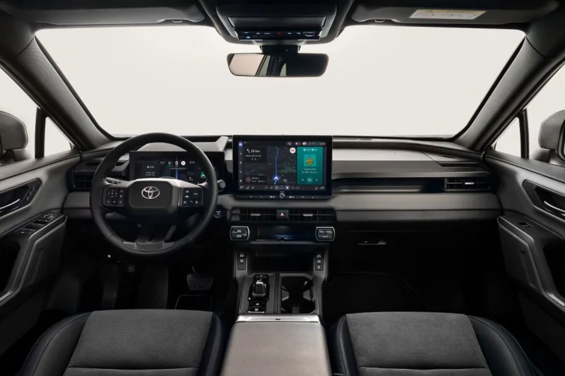 2025-toyota_rav4-nova_generace-3