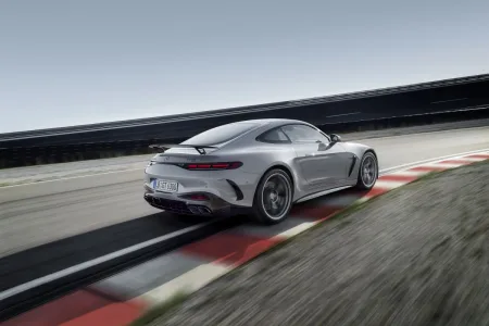 mercedes-amg-gt-63-pro-4matic-plus-2