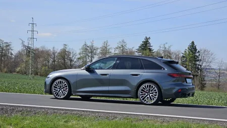 test-audi-s5-avant-tfsi-quattro-2025-19