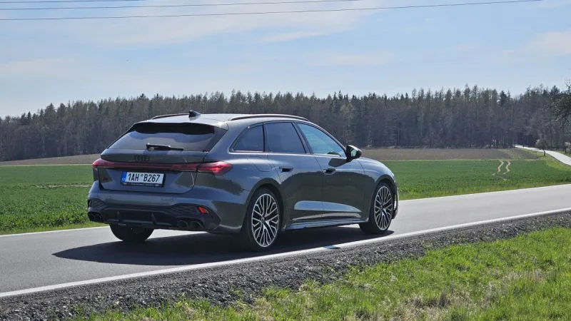 test-audi-s5-avant-tfsi-quattro-2025-22