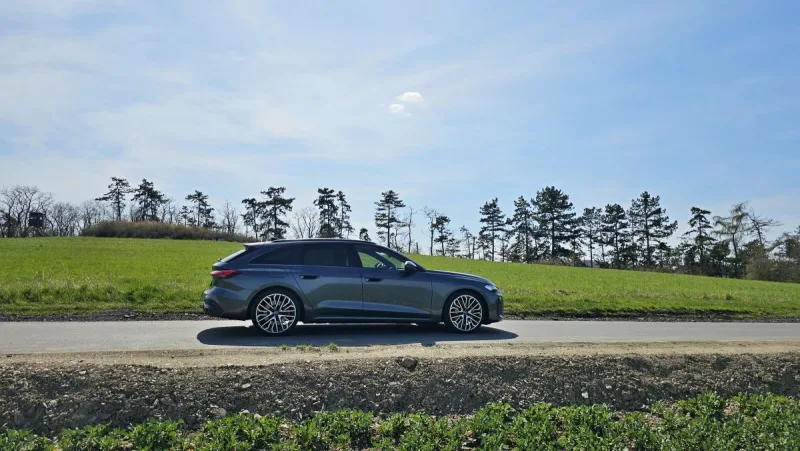 test-audi-s5-avant-tfsi-quattro-2025-10