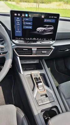test-cupra-leon-sportstourer-vz-333-2025-18