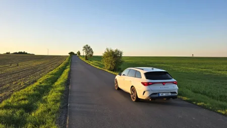 test-cupra-leon-sportstourer-vz-333-2025-27