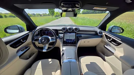 test-mercedes-benz-glc-200-d-4matic-2025-17
