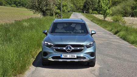 test-mercedes-benz-glc-200-d-4matic-2025-3