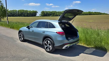 test-mercedes-benz-glc-200-d-4matic-2025-23