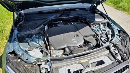 test-mercedes-benz-glc-200-d-4matic-2025-28