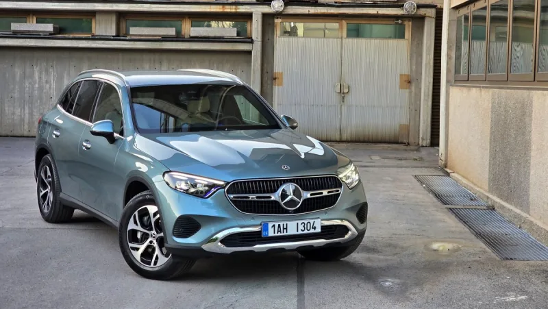 test-mercedes-benz-glc-200-d-4matic-2025-29