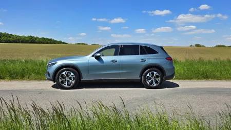 test-mercedes-benz-glc-200-d-4matic-2025-6