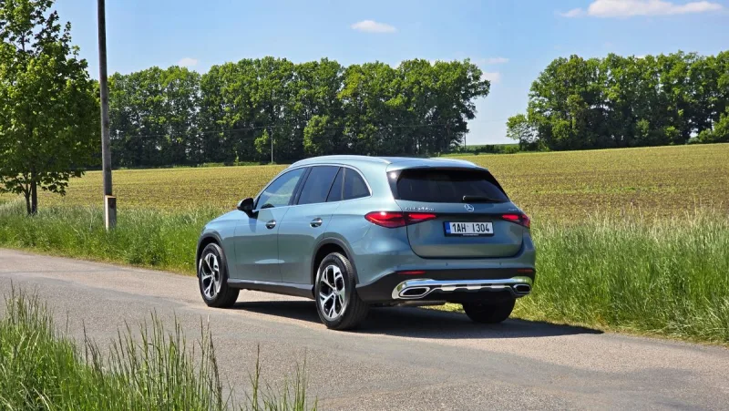 test-mercedes-benz-glc-200-d-4matic-2025-7