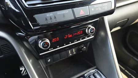 test-mitsubishi-eclipse-cross-phev-black-edition-2025-20