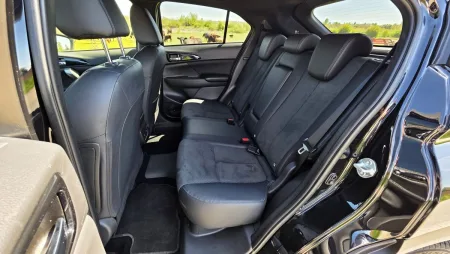 test-mitsubishi-eclipse-cross-phev-black-edition-2025-22