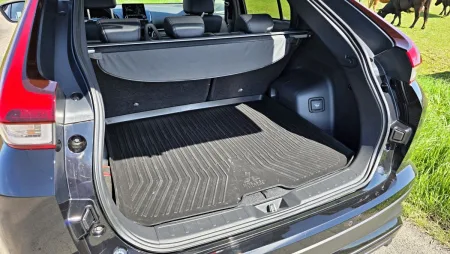 test-mitsubishi-eclipse-cross-phev-black-edition-2025-24