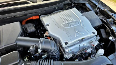 test-mitsubishi-eclipse-cross-phev-black-edition-2025-27