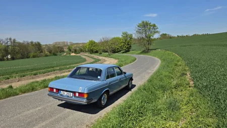 test-ojetiny-mercedes-benz-230-e-w123-1982-14