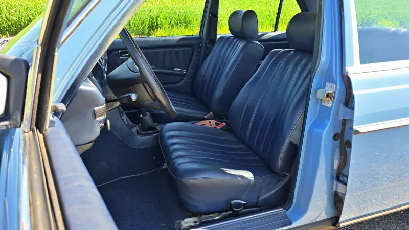 test-ojetiny-mercedes-benz-230-e-w123-1982-26