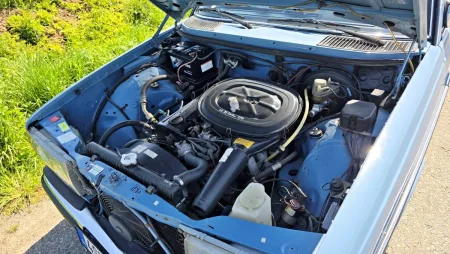 test-ojetiny-mercedes-benz-230-e-w123-1982-31