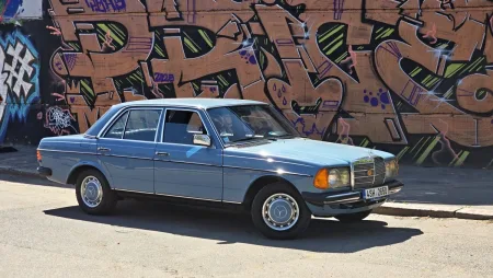 test-ojetiny-mercedes-benz-230-e-w123-1982-6