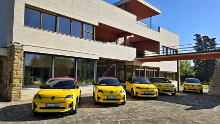 prvni_jizda-2025-renault_5_e_tech-elektricky-1