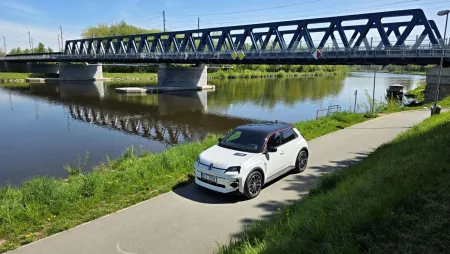 prvni_jizda-2025-renault_5_e_tech-elektricky-8