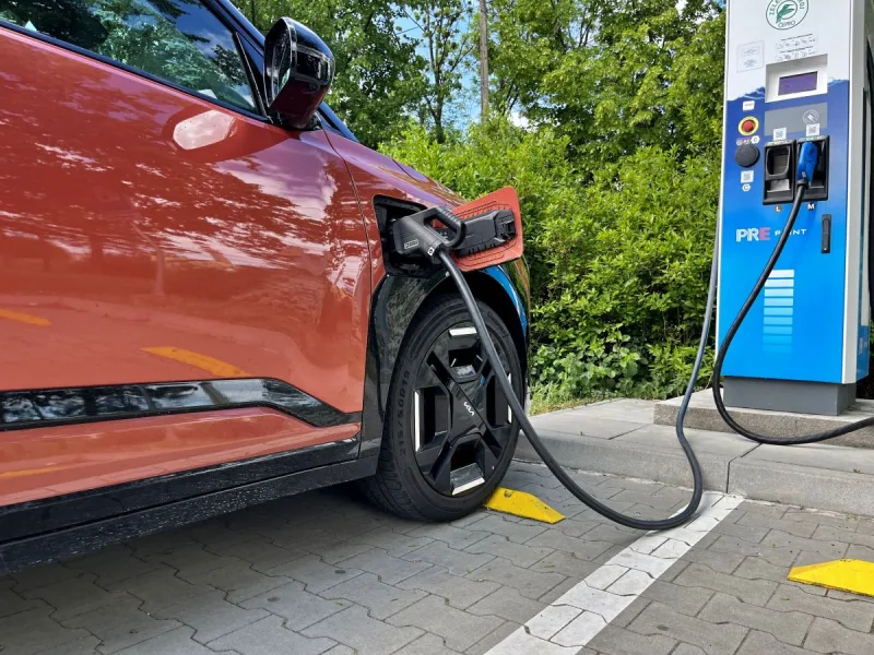 test-kia-ev3-gt-line-elektromobil-2025-25