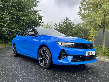 test-opel-astra-st-hybrid-1-2-turbo-edct6-2025-15