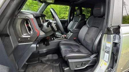 hennessey-velociraptor-500-22