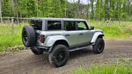 hennessey-velociraptor-500-4