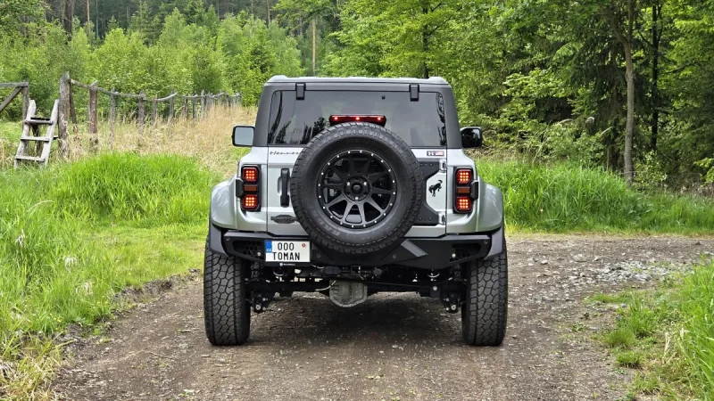hennessey-velociraptor-500-6